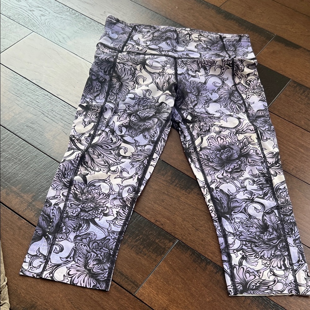 lululemon athletica  Lavender and Black Floral Capri Leggings